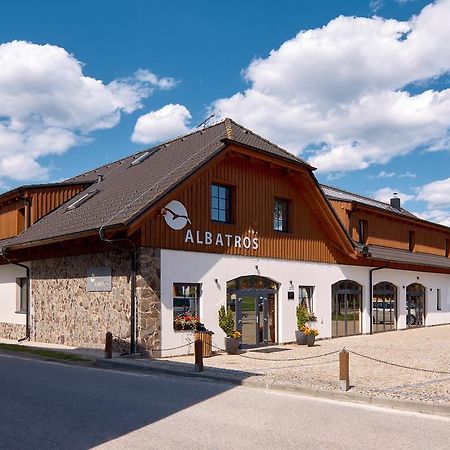 Jbx Resort Hotel Albatros Přední Výtoň Bagian luar foto