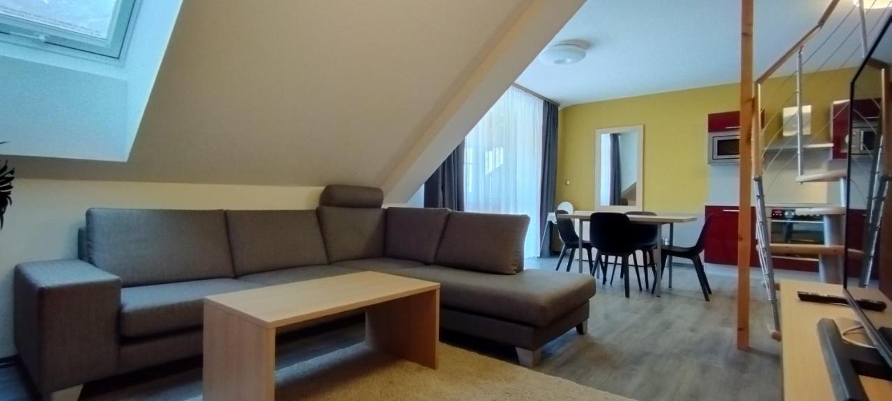 Jbx Resort Hotel Albatros Přední Výtoň Bagian luar foto