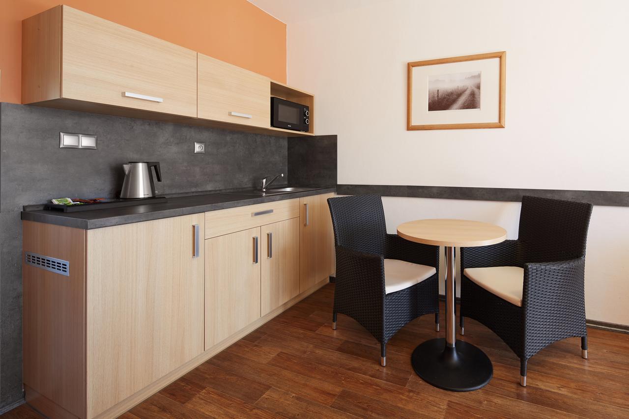 Jbx Resort Hotel Albatros Přední Výtoň Bagian luar foto