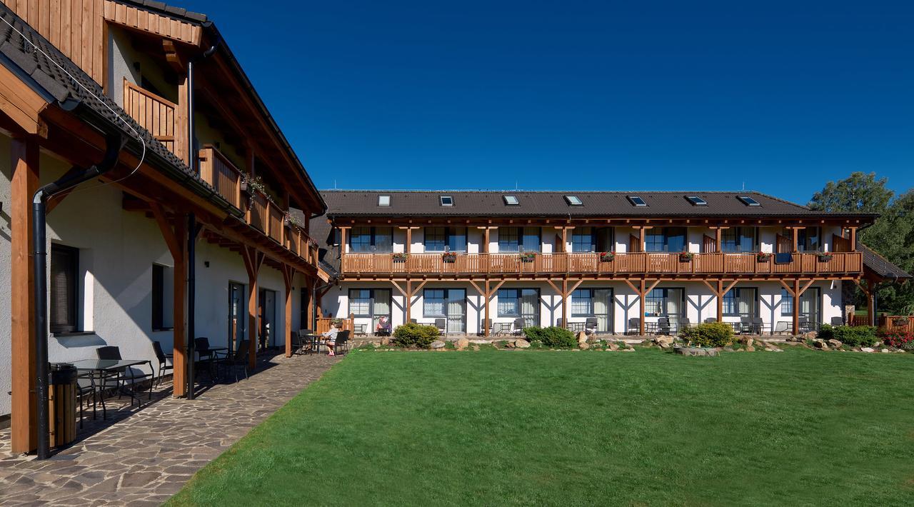 Jbx Resort Hotel Albatros Přední Výtoň Bagian luar foto